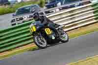 Vintage-motorcycle-club;eventdigitalimages;mallory-park;mallory-park-trackday-photographs;no-limits-trackdays;peter-wileman-photography;trackday-digital-images;trackday-photos;vmcc-festival-1000-bikes-photographs